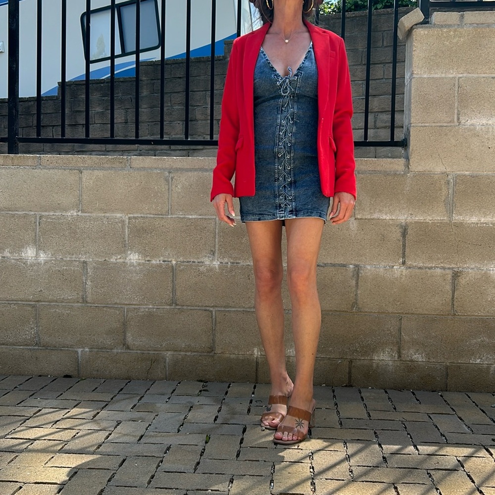 Red blazer, Adriene Vittadini. Size extra small. Perfect for work or business.